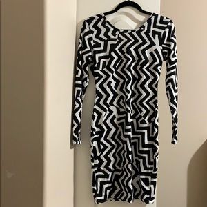 2/$20 BNWT H&M Geometric print dress